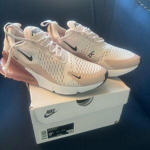 Nike Air Max 270 Women’s Sneakers - Blush Pink/White- NEW IN BOX